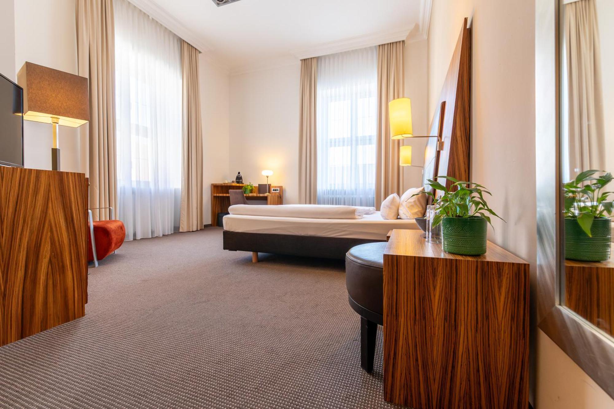 רגנסבורג Herzogshof - Boutique-Hotel Am Dom מראה חיצוני תמונה